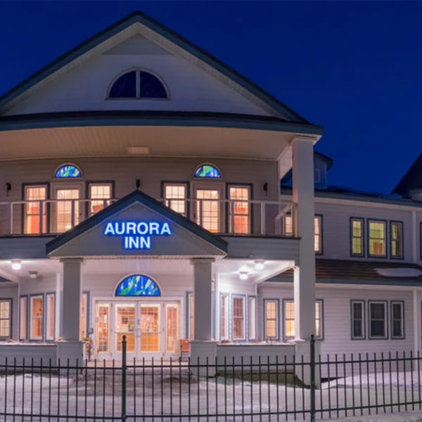 Aurora Inn & Suites